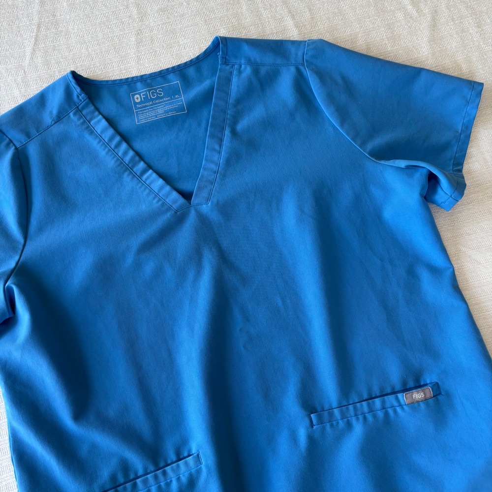 Figs Technical Collection Scrub Top XL Blue V-Neck Short Sleeve 2-Pocket